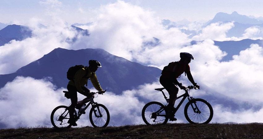 yunnan-tibet-cycling-tour-from-lijiang-to-lhasa-12